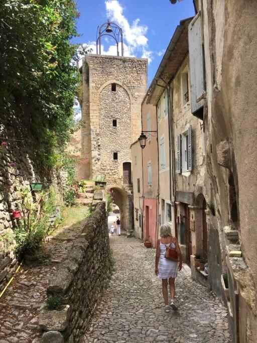 Appartement La Vue Est Belle à Montbrun-les-Bains Extérieur photo