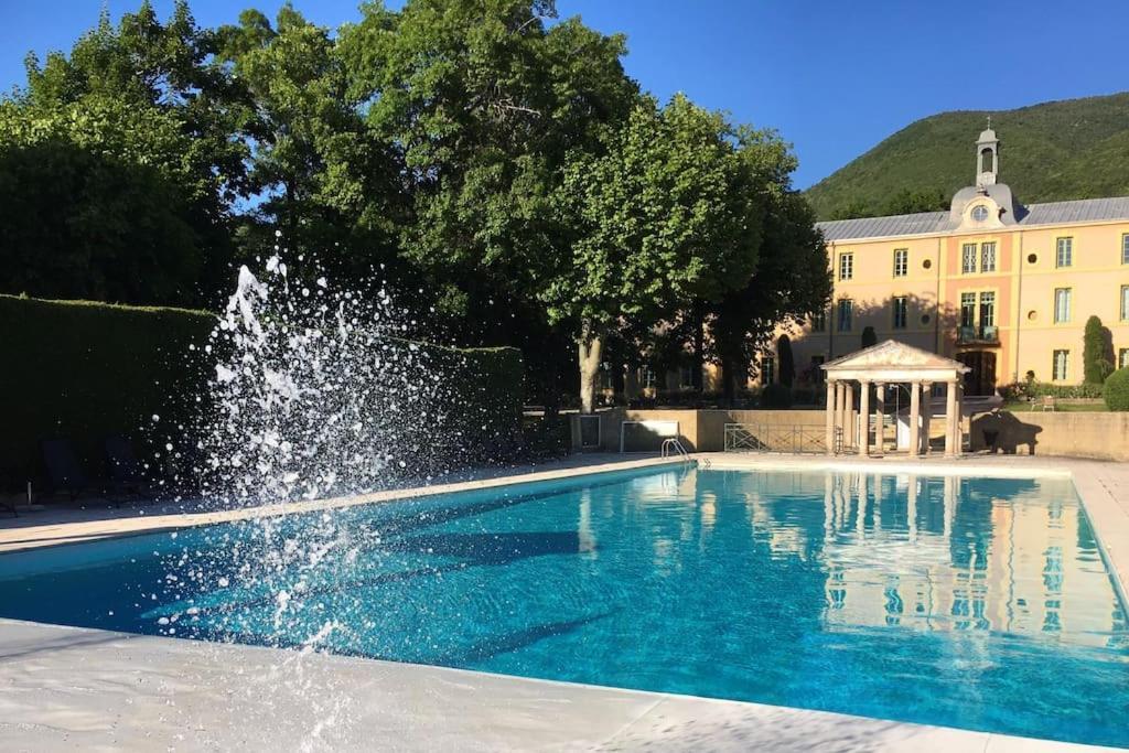 Appartement La Vue Est Belle à Montbrun-les-Bains Extérieur photo