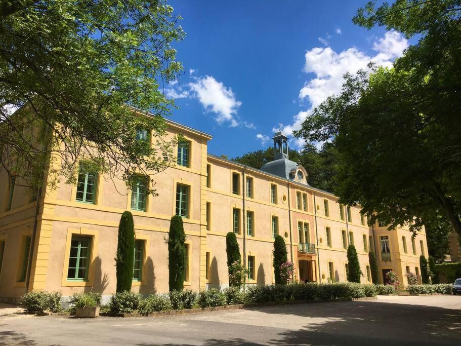 Appartement La Vue Est Belle à Montbrun-les-Bains Extérieur photo