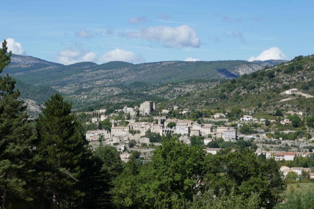 Appartement La Vue Est Belle à Montbrun-les-Bains Extérieur photo