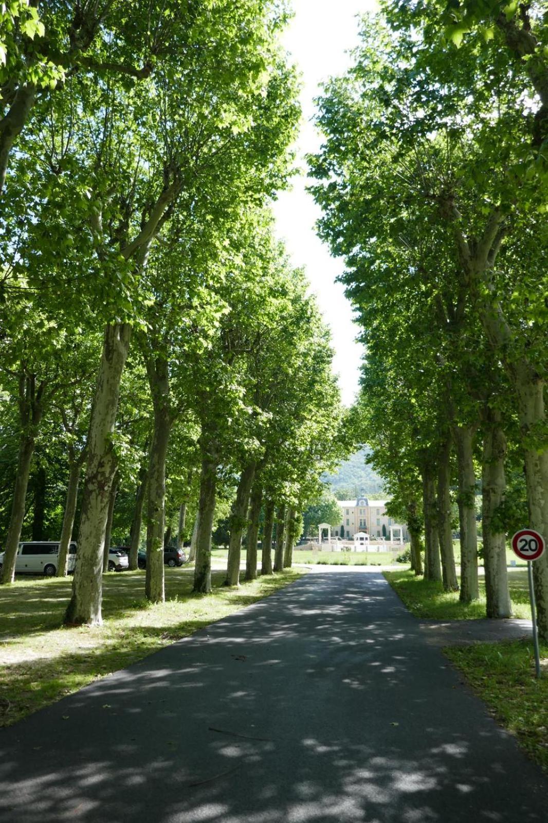 Appartement La Vue Est Belle à Montbrun-les-Bains Extérieur photo